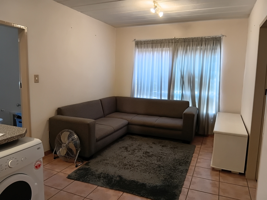 2 Bedroom Property for Sale in Kannoniers Park North West